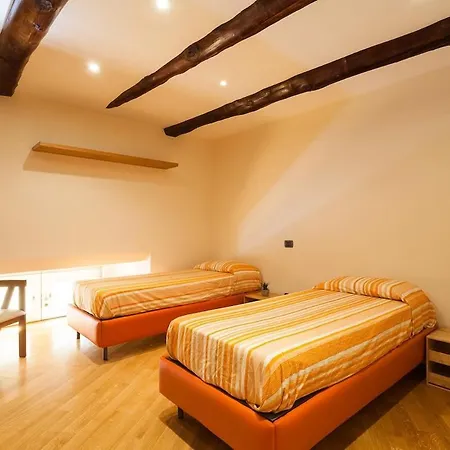 Casa Rossella In Historical Center Sorrento