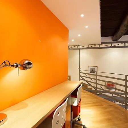 Casa Rossella In Historical Center דירה